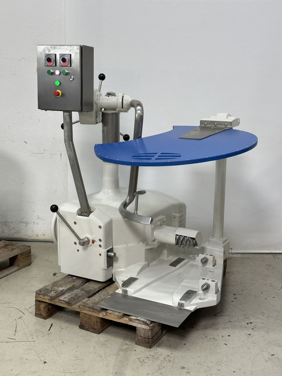 Ausfahrbarer Hubkneter Diosna D 200 A