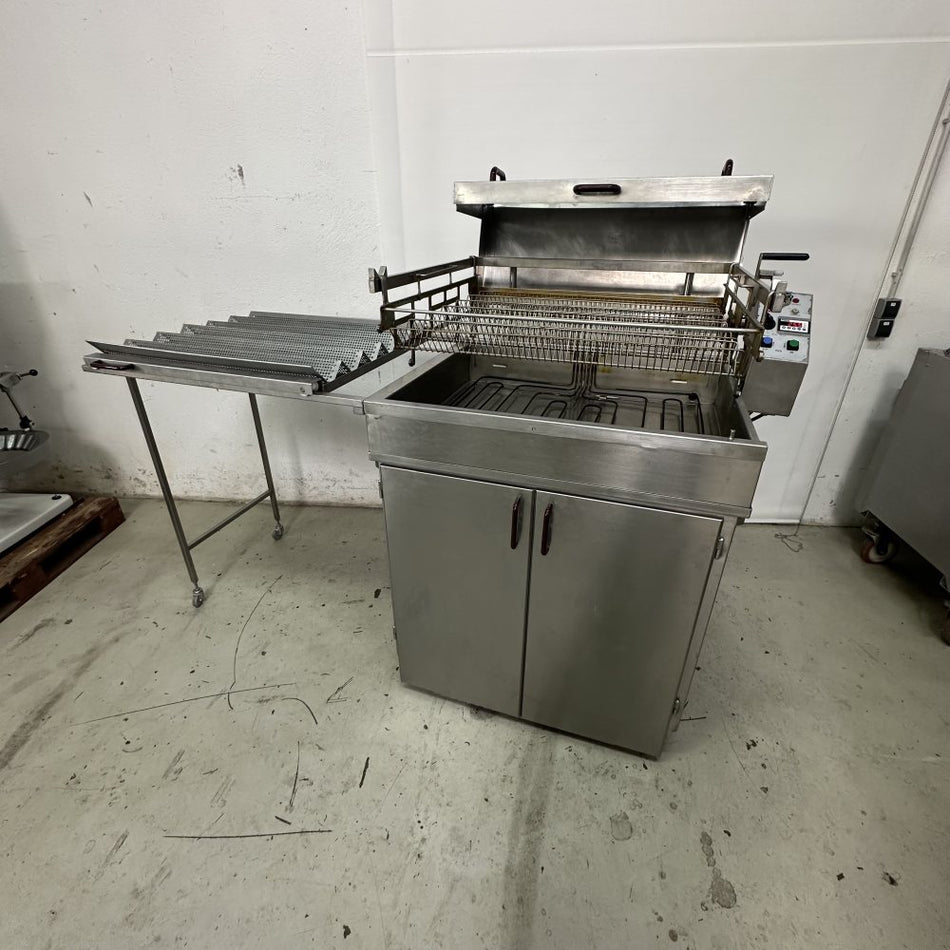 Riehle deep fryer for 48 Berliners